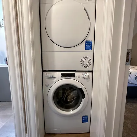Adams Complex Apartment