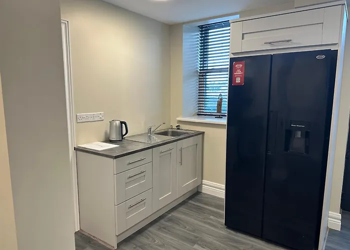 Adams Complex Daire Tullamore