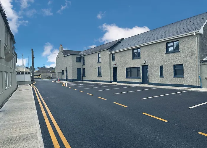 Adams Complex Daire *