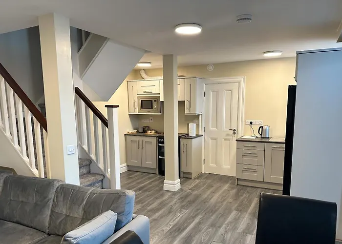 Adams Complex * Tullamore